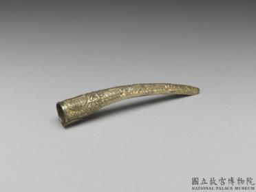 图片[2]-Fingernail guard with characters of “Peace for a myriad years” and medallion of Longevity character, Qing dynasty (1644-1911)-China Archive